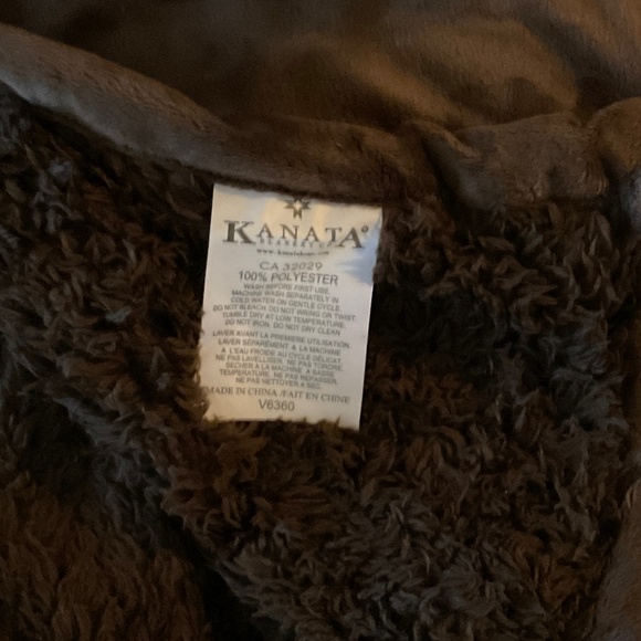 Kanata  “ K Home Collection “ Throw Blanket - Picture 4 of 4